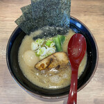 麺屋 達 - 豚骨醤油ラーメン