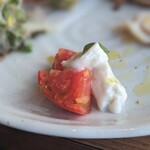 ピッツェリア ヒナハル - カプレーゼ　トマト甘！