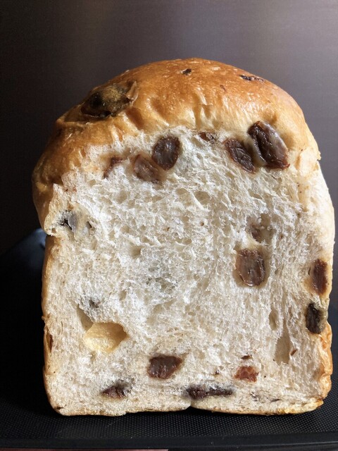 重量級”ぶどう食パン（パン生地60：レーズン40）』by miitoto