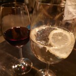 青いナポリ イン・ザ・パーク - スプリッツァー&赤ワインでかんぷぁい♪