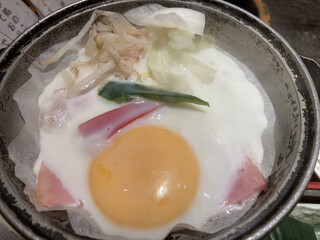 旅館吟松 - 朝食、卵は蓋をして熱くしました♪