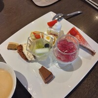 リュクス ダイニング ハプナ - 