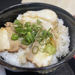 中華そば専門店 らーめん吾郎 - チャーシュー丼