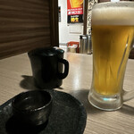 信州蕎麦・鶏 個室居酒屋 八兵衛 - お通しとビール