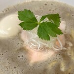 豚白湯創作麺処 友池 - 