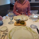 Chez Kusama - 就座时