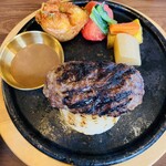 炭火ハンバーグ 肉焼き亭 - 「夜限定！ カマンベールチーズハンバーグ 260g」1,960円税込み♫