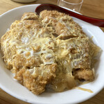 ひかり食堂 - カツは2枚