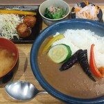 Hitoyadochou Shokudou - カレー定食