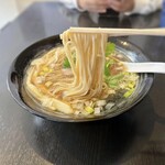 麺処まるは RISE - 貝出汁醤油＠880円（税込）