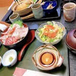 味美家 - 海鮮丼❤︎おでん定食❤︎