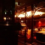 銀座 レカン - 重厚な店内