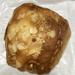 パン屋カフェ キャトル - 