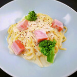 Creamy pasta with thick-sliced bacon