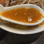 きんしゃい亭&麺やたぶきん - 味わいは担々麺に近いけど、ベースの豚骨スープが強い