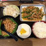 Mim Min - 【ランチ】青椒肉絲＋台湾ラーメン(ハーフ)　715円