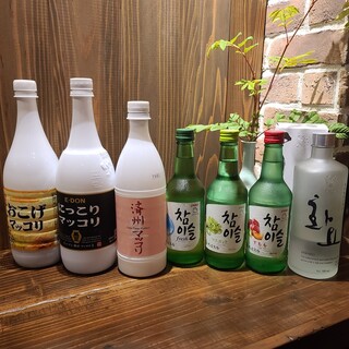 A well-balanced drink menu including Makgeolli and Hwayo