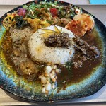 BOTANI：CURRY - ボタニカレー&シュリンプ　1辛、たまごピクルス