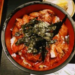 ぱぴぷぺぽ - 令和5年6月 ランチタイム
                                マグロ丼 750円