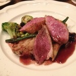 ミノビ - 仏産鴨胸肉のロースト