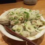 北海道 産直炉端 北の家族 - 塩もつ煮込み(柚子胡椒が添えてあります)