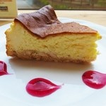 フラットホワイト コーヒー ファクトリー - チーズケーキ