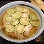 大名麺通団 - すだちうどん370円