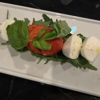 R1 TOKYO Bar&Restaurant - 