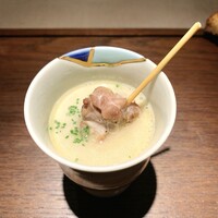 表参道 HYENE - 参鶏湯の再構築   シャモロック&高麗人参の白湯スープ