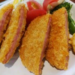 丸千葉 - ハムカツ。