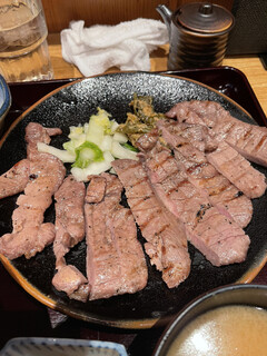 Kurochoubee - 厚切り牛たん炙り焼き定食(芯たん) 2300円