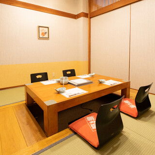 Calm Japanese warmth with all private rooms
