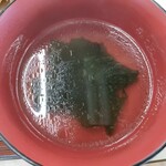 Tanakaya - お椀はワカメのみの澄まし汁