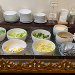 クンメー - コーヒー＆サラダはランチタイムフリー