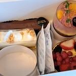 レタンプリュス - 箱詰めがいつも丁寧で上手い、感心する