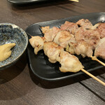 Kushidokoro Nishugin - 豚精肉＆鳥生肉(しお味)