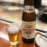 Sonia - 瓶ビール（中）¥730、お通し¥100は枝豆
