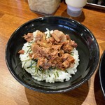横浜家系ラーメン 三郷家 - 肉まぶし100円。ライス量は選べます。