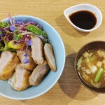 カフェレストラン EAT-Dining - ソースヒレカツボウル