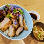 カフェレストラン EAT-Dining - ソースヒレカツボウル