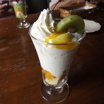 サンマリノ - 「ヨーグルトパフェ」680円