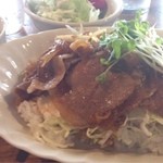 ソコカフェ - しょうが焼丼(¥850)