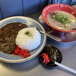 麺処 あきら - スパイシーカレー&半ラーメン。