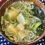 カネヒデ小林商店 - 若芽は締めの御御御付けにたっぷり使いました