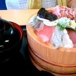 沼津魚がし鮨 - 近海丼ランチ