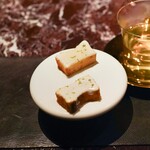 es - ココナッツ風味のバスクチーズケーキ、ウィークエンドシトロン ライムのケーキ