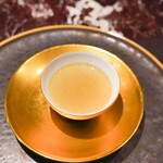 es - 茨城県いすみの大きな蛤スープ