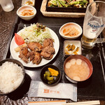 ぶあいそ - 中津唐揚げ定食1000円