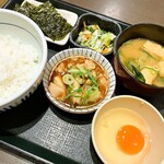 Nakau - こだわり卵の鶏小鉢朝食