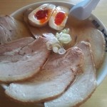 麺屋 ようすけ - チャーシューメン￥８３０  ＋煮玉子￥１００